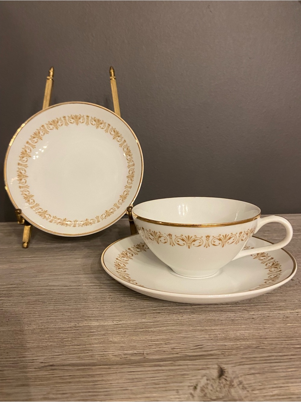Fine China Tea Cup & Mini Plate Set Imperial Gold Trim Japan Service For (8)